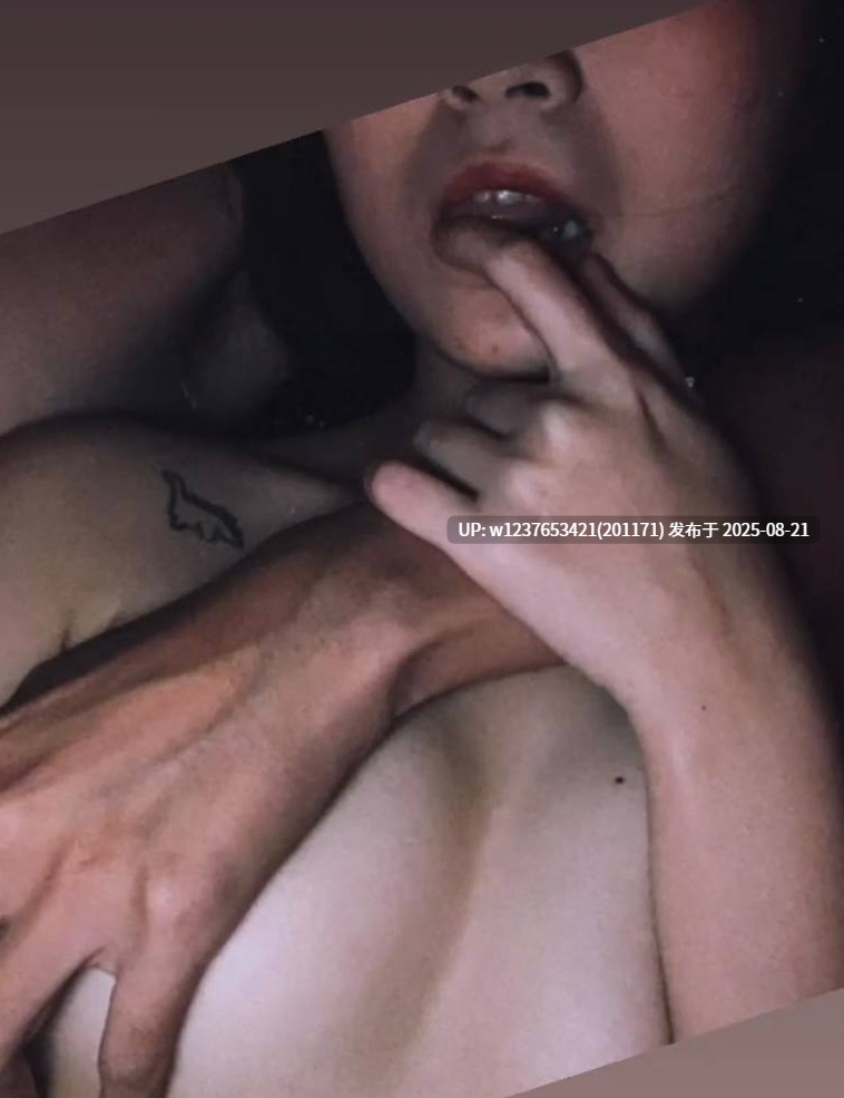 Thùy Trang siêu dâm siêu ngon【12P+9V+268MB】