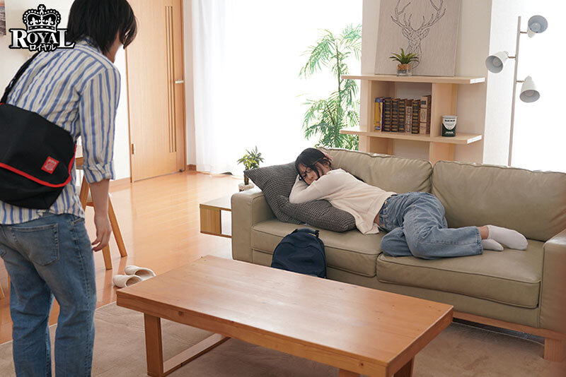僕の姉は地味で控えめですが、眼鏡を外すと、絶世の美女で我慢できず迫ったら素股からの生挿入で初中出しをさせてくれました。 西野絵美-第8张图片-萌站