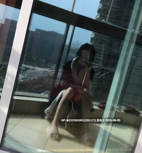 [度盘]白虎小萝莉Kiko_Tong福利私拍合集146P31V290M