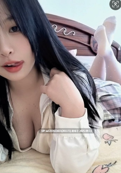 湖南永州高颜值清纯反差女【李静雯】才19岁【1v133m】-第4张图片-萌站