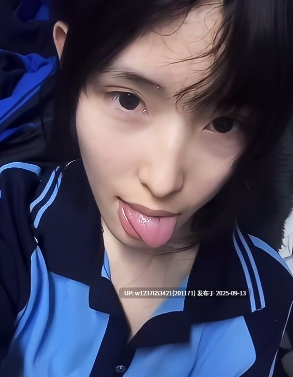 高颜值女大反差婊 【张人o】【23v3.6G】-第8张图片-萌站