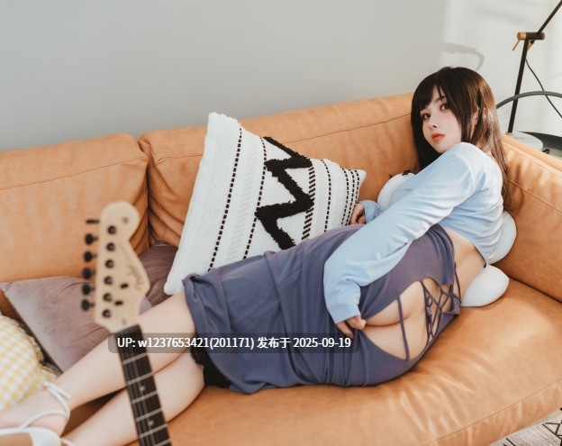 rioko凉凉子 - NO.074 吉他妹妹系带裙 [45P-639MB]-第2张图片-萌站