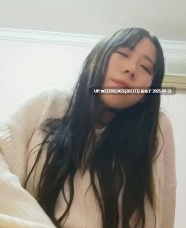 抖音【诀别诗】反差纹身小姐姐，大尺度自慰，表情颤抖【376M】-第2张图片-萌站