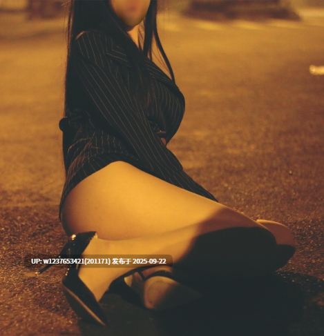 酒酒老师 54套丝袜足控 超绝美腿 户外写真合集【4.82G】-第18张图片-萌站