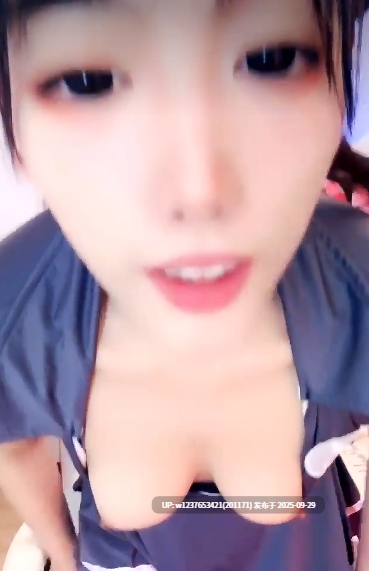 网红女神【清清】高颜值炮机！制服的诱惑~道具自慰【2V+3.2G】-第2张图片-萌站