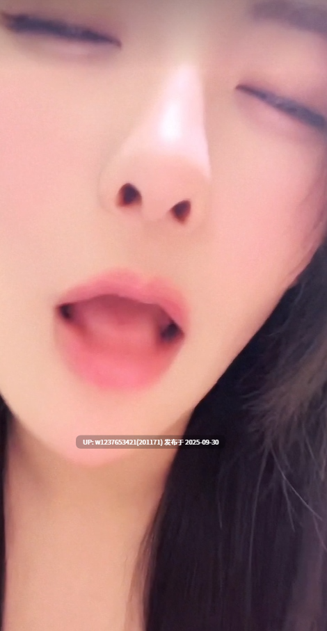 高质量1v1 极品巨乳妹妹一对一裸聊, 紫色丝袜护士服【1V+800M】-第4张图片-萌站