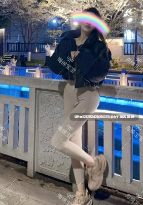 国产反差婊博主【海绵宝宝】极品美乳长腿，高颜值白皙肌肤女神【97P-50V-5.21G】-第5张图片-萌站