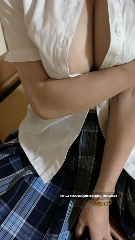 【秘语空间】抖音VC（Vickyyyii）合集【134P 11V-138M】-第2张图片-萌站
