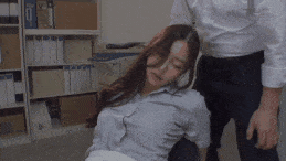 【小苍】无能下属用“吸吮器”让女上司下半身颤抖不止 白峰美羽/63-第4张图片-萌站