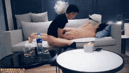 高价约炮兼职妹沙发上操口活不错-第2张图片-萌站