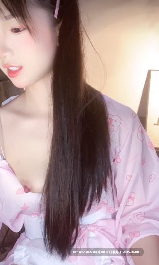 美娱【西瓜西】性感美女约啪，道具口爆，激情自慰裸舞【9V+2.06G】-第15张图片-萌站