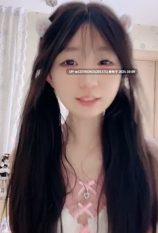 【洛丽塔】太极品了~这么逆天都下海了，高颜值小萝莉扣穴，激情裸舞甩奶子【3v-3.4g-3小时】-第6张图片-萌站