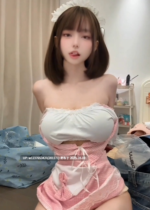 【微密圈】【个人激推】抖音高颜值百变萝莉【小马漫漫】全视图+定制打屁股+合集【677P 230V 2.81G】-第8张图片-萌站