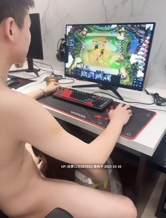 成都柒酱，jk萝莉，被金主各种调教-第8张图片-萌站