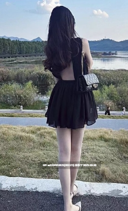 【微密圈】抖音高颜值御姐【蒹葭苍苍（月光之下）】铁粉空间+微密圈32期合集【350P 33V-1.01G】-第19张图片-萌站