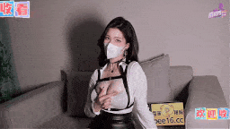 香蕉秀xjx495女王大人把硬硬的肉棒踩在脚下