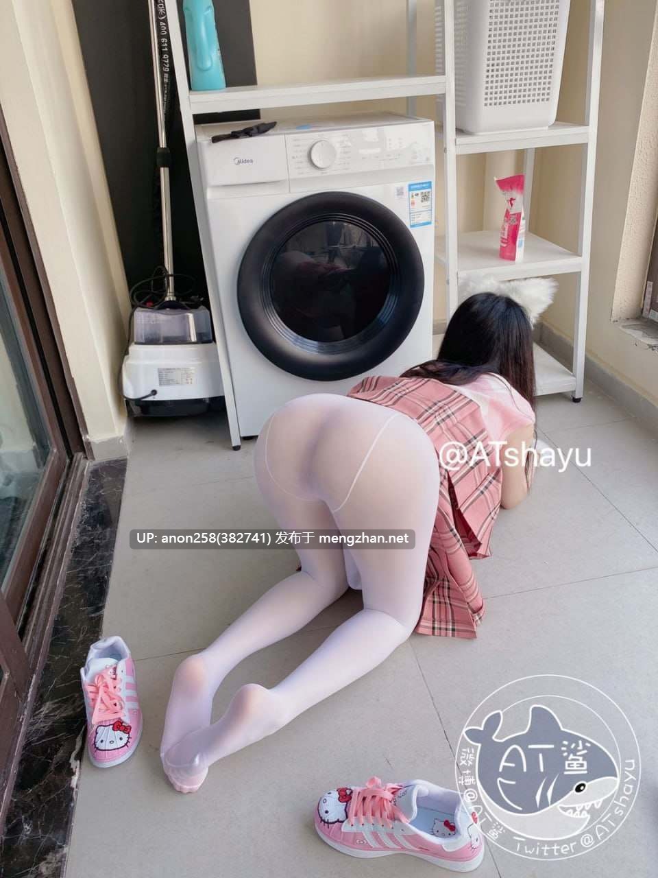 AT鲨 - 白丝宝宝 [58P1V 19M][度盘]