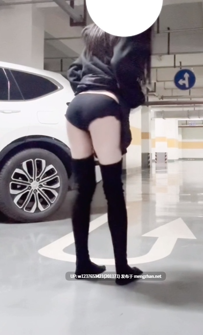 反差白袜母狗少女【小雨绵绵】露出，自慰高潮，花样白丝，腿型好看【15v5.3g】-第6张图片-萌站