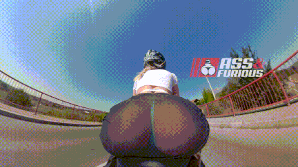 【assfuri】超色大屁股女骑各种露出发骚骑车合集1-6[9V百度]-第5张图片-萌站