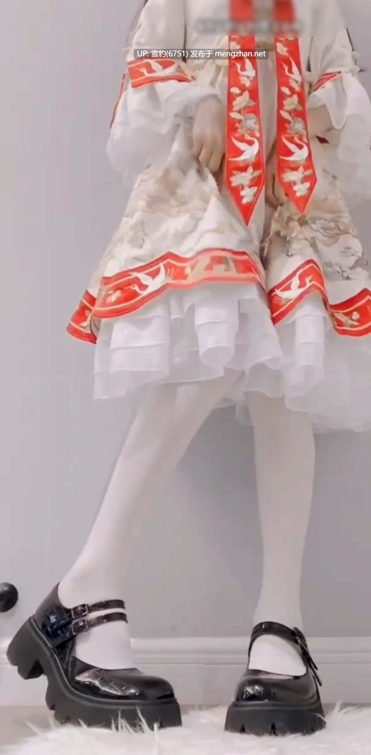 可爱洛丽塔白丝少女玩具抽插