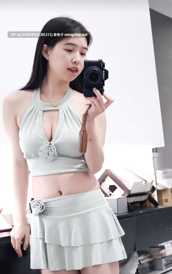 B站擦边主播【酒酿Lily王】好身材气质熟女,性感日常-更新视频+充电专属+OOTD报备 【31.7G】-第22张图片-萌站 B站擦边主播【酒酿Lily王】好身材气质熟女,性感日常-更新视频+充电专属+OOTD报备 【31.7G】-第22张图片-萌站