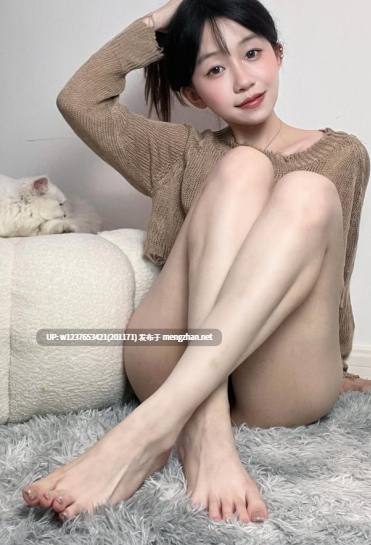 【微密圈】抖音可爱足控少萝【别拔虎牙】，清纯萌妹反差视图合集-秘语空间+铁粉空间【5.3G】-第3张图片-萌站