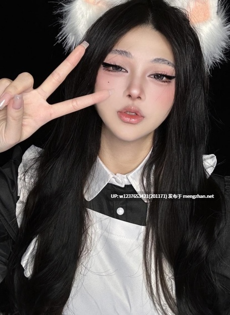 【微密圈】抖音极品巨乳御姐【柒柒还活着】，眼镜萌妹反差视图合集-微密圈大合集【3462P 66V 2G】-第25张图片-萌站