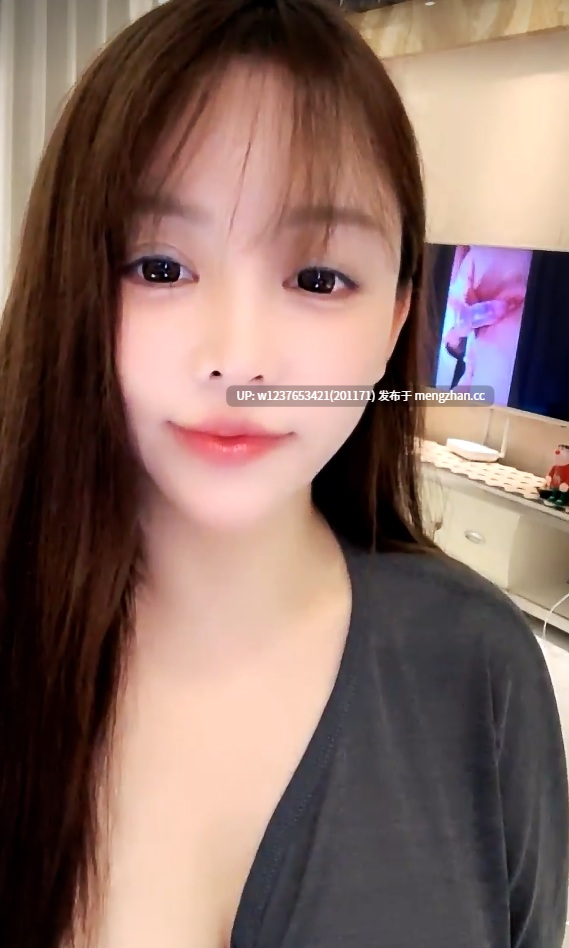 巨乳女神，顶级尤物【炸土豆】超大巨乳 神仙级身材 长腿翘臀粉嫩骚逼 双道具自慰潮喷 爽麻了~~~【3v 2.6G】-第4张图片-萌站