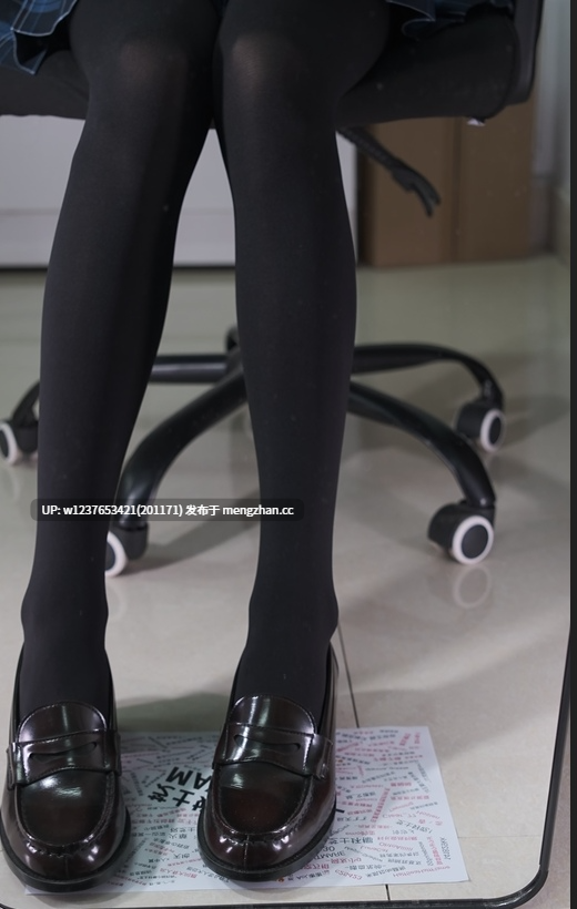B站擦边主播【芝士好椰】仙品玉足/黑丝/白丝/裸足,极致美脚细腻纹理-充电超大合集-截至24.10.13【326P 210V+89.3G】