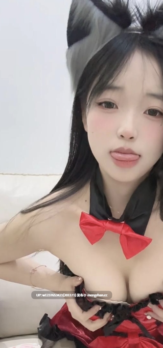 【秘语空间】【最新更新】抖音高颜值巨乳萝莉【甜乐（02uiii）】，丰满巨乳，黑丝美腿~~合集【72P 250V 2.7G】