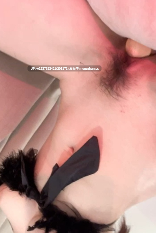 巨乳美女主播【冬易映儿 】，超高颜值玩弄乳头，粉嫩粉嫩超好吃~~~【22V+3.2G】-第9张图片-萌站