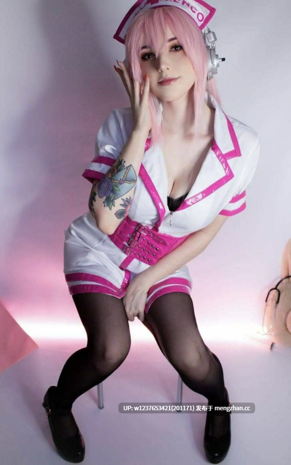 【全网最全】欧美高颜值Coser【Enafox】，超骚白嫩小狐狸，小脚丫粉嫩多汁，和闺蜜一起上演经典小剧情【48G】-第27张图片-萌站