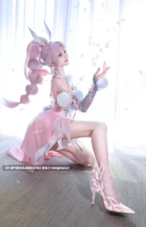 素的--[国产coser]  走路摇 19套合集 [207P+14V+2.01G]-第3张图片-萌站