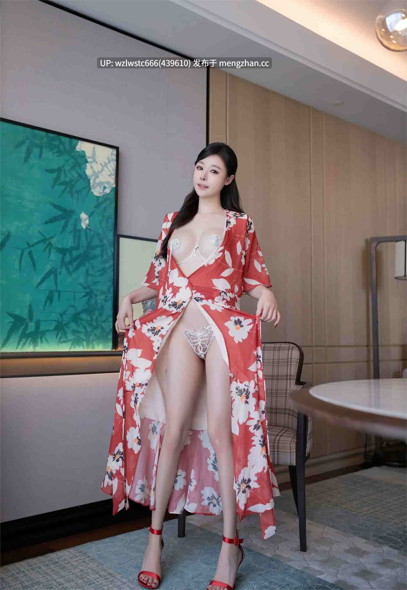 小逗逗-睡衣的秘密-80p-第3张图片-萌站