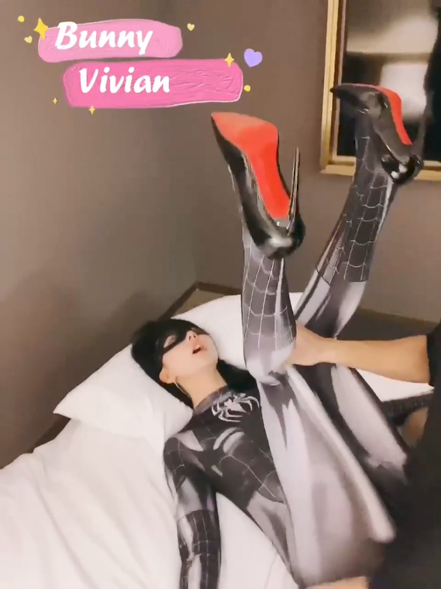 【极品反差婊】【Vivian姐】推特女神爱丝袜Vivian姐最新定制主題【蜘蛛俠美女】扛腿抽插 爆操顏射 原版无水印【1v+224M】【百度盘】-第3张图片-萌站