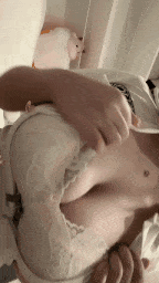 【美艳后妈冷艳小姨】【16.4G】抖音泄密巨乳女神会议室裸聊，超级大且软-第4张图片-萌站