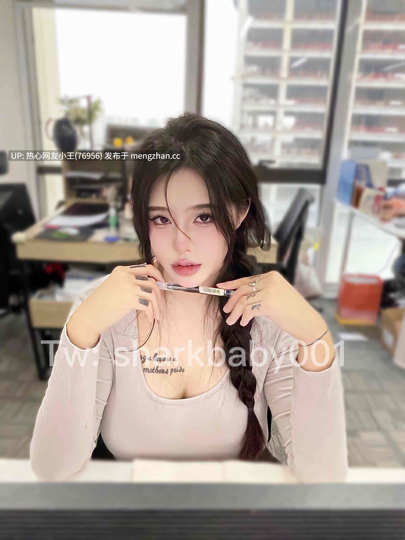 阿黑颜巨乳骚母狗【shark-sharkbaby】，极品御姐户外露出-第9张图片-萌站