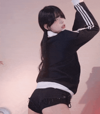 【最新更新】韩国热舞女神【golaniyule0】抖奶抖臀，前凸后翘卡点舞，质感爆棚~【6个视频-980M】-第4张图片-萌站