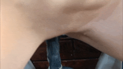 挂挡！ 这女主的名字有点乱... Fansly上是：AnnaSexyBabe Xhamster上是：AnnaHomeMix