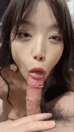 【真空吮吸这谁受得了！为什么精神小伙的女朋友怎么这么好看？】被这样侮辱女主笑眯眯的，舌吻想吐点口水到男主嘴里，被男主骂恶心的要死！ 推荐指数：⭐️⭐️ #完美露脸 #口交 #后入