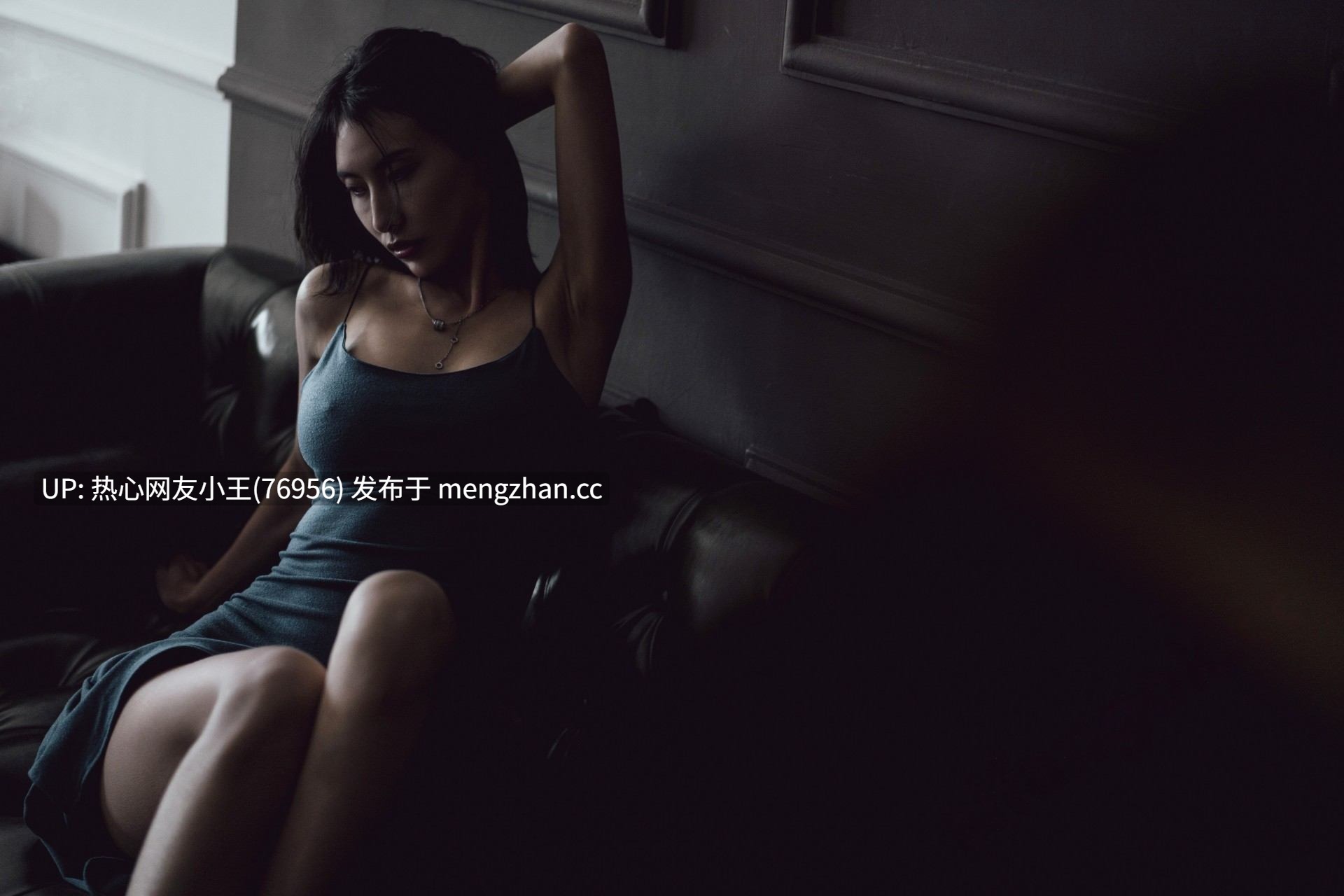 秀人网 lingyu69 不上架作品《欲望沙发》写真-第2张图片-萌站