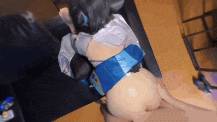  超嗲福利姬鸡教练 Cosplay 裸足足交   这又大又白的阮饭真好吃【1V198M】 #白虎 #cos #萝莉 #母狗