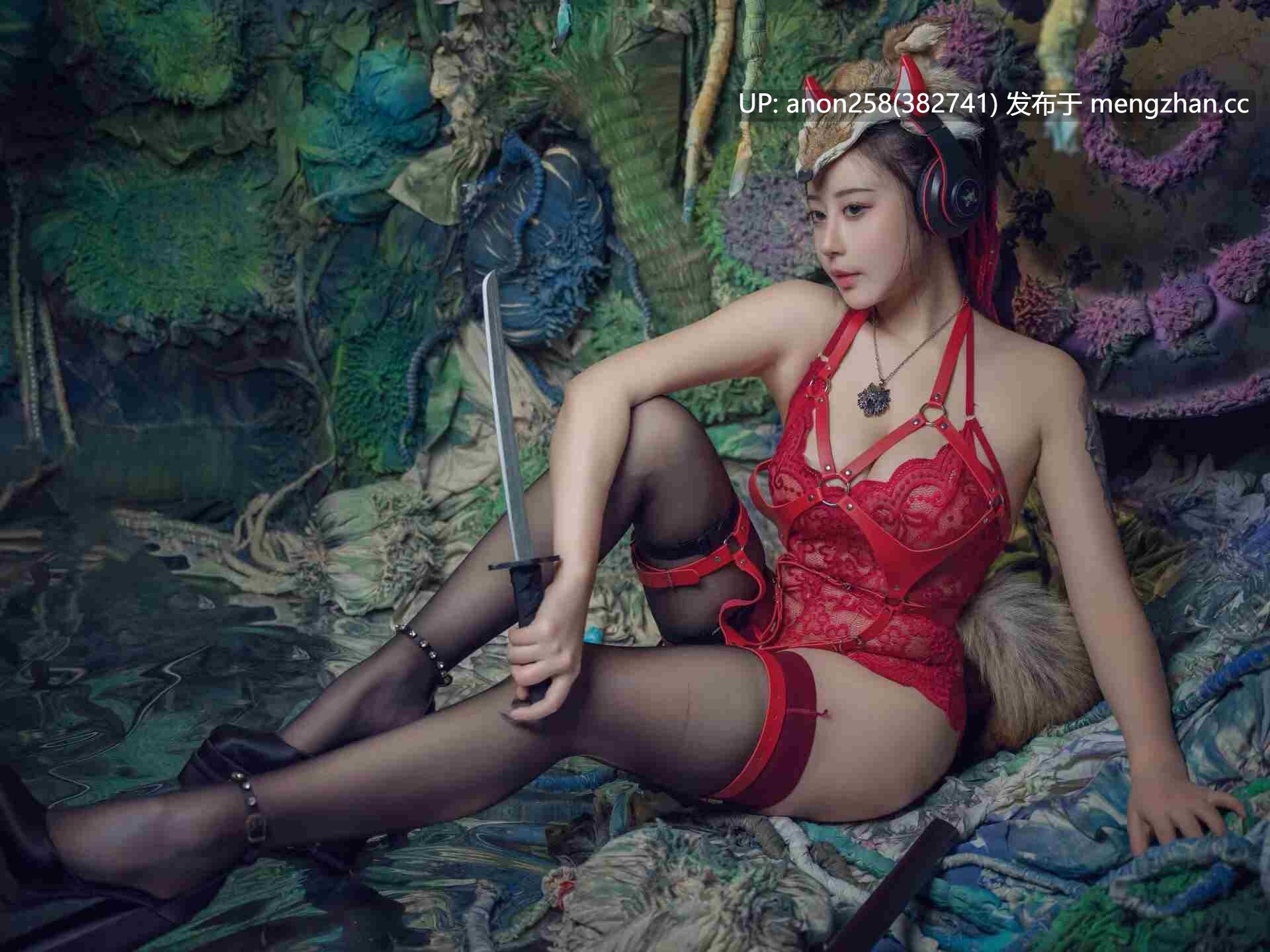 奈汐酱nice - 猎狼女 [47P1V 995M][度盘]