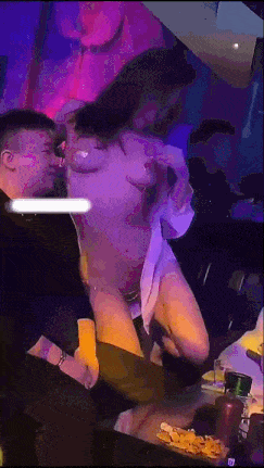 【商K别拍照啊！玩归玩闹归闹，大哥你可别拍照】商K里醉一醉忧愁烦恼全没有！瞧瞧商K里的高端骚鸡如何被大佬狠操拿捏，各色浪货风骚入骨，床上比比都浪荡成性！#口交 #骑乘 #美腿-第6张图片-萌站