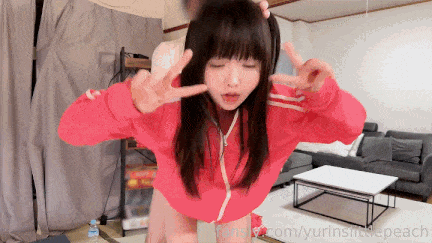 【超可爱的日本萝莉，多角度爽看！】看着像日本的校服被男主各种猛草！尤其是白虎穴真的超级粉嫩！必须狠狠内射！ #猛草萝莉甜妹-第7张图片-萌站