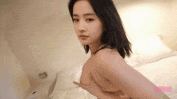 刘亦菲 参加选美大赛的G罩杯女神为了获胜私下接受评审员的-第3张图片-萌站