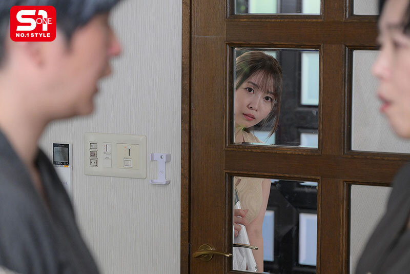 セクハラ義父、意地悪な姑、マザコン夫…結婚ガチャに大外れした巨乳若妻が三者択一ですがったのはキモい義父との粘着性交 夢乃あいか 生写真3枚セット-第4张图片-萌站