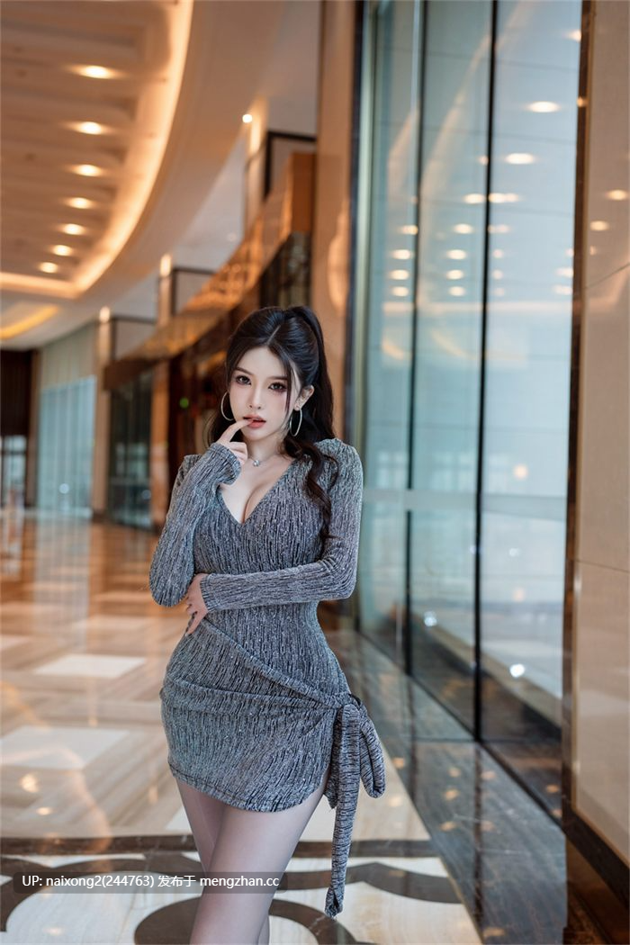 李丽莎 - R18 秀人模特 短裙灰丝 4K [89P-1.23G]-第2张图片-萌站