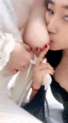 极品大奶少妇【小蜜妖】与嫩妹多人运动舌吻舔奶前后夹击12V-第3张图片-萌站