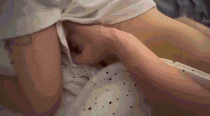 【极品女友】艺校淫荡反差的可爱小母狗，谁能想到萌萌可爱的外表下是个这么淫荡的反差婊！ #嫩穴 #传教士 #极品